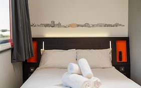 Easyhotel Milton Keynes